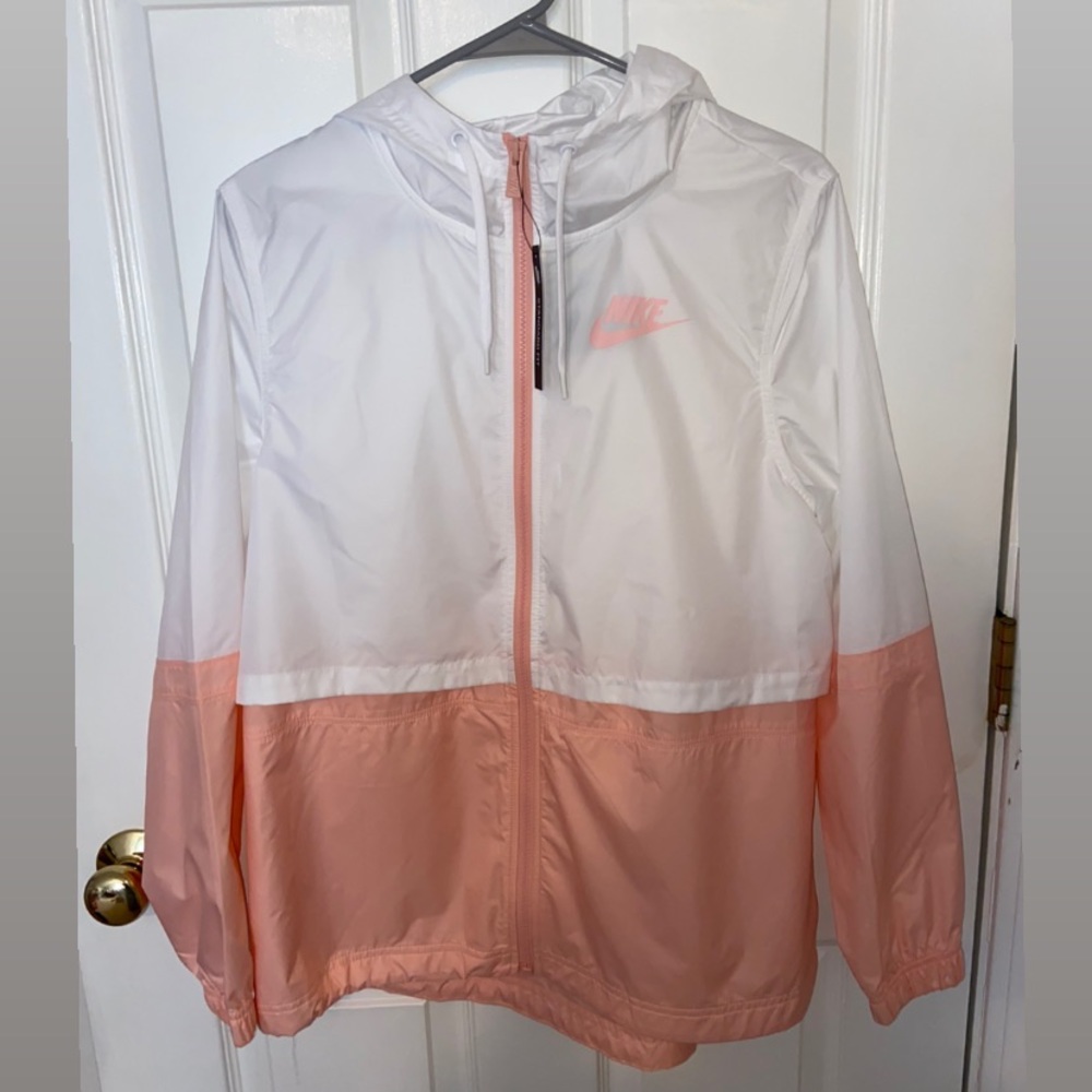 NIKE WINDBREAKER